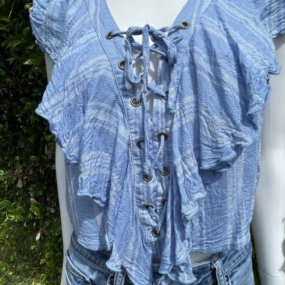 💋SHOW Me Your Mumu Boho Blue Striped Ruffle Lace Tie Front Crop Blouse - Picture 5 of 13